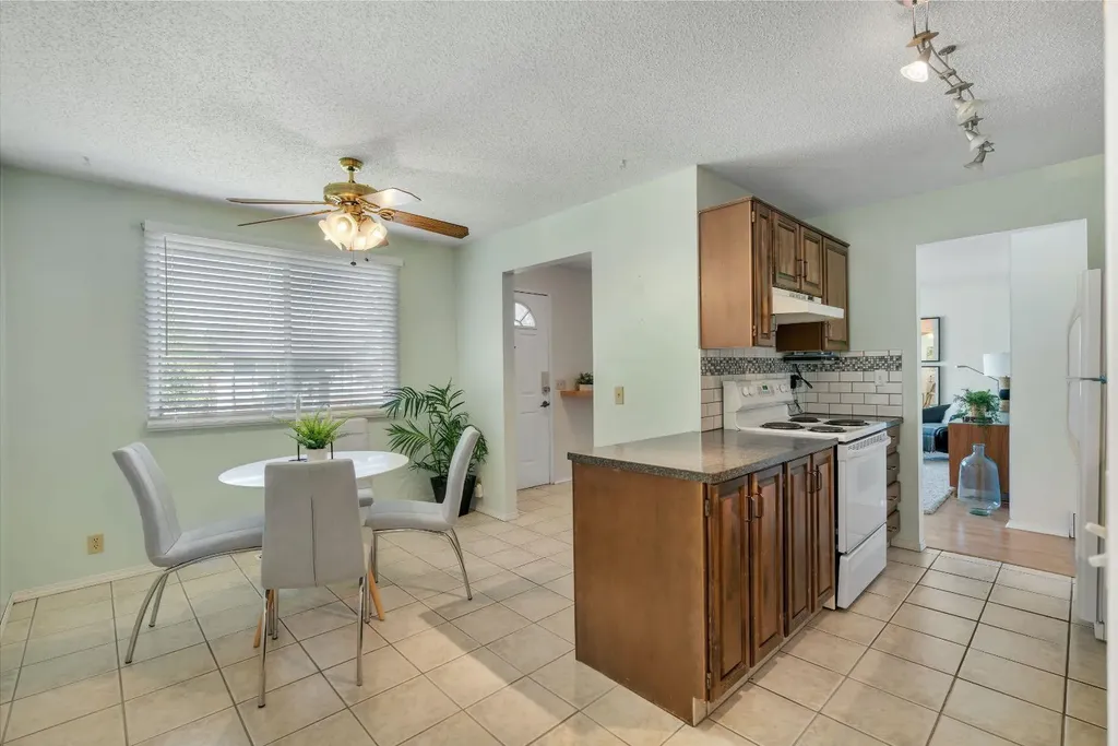 127 Falshire Way NE Calgary AB T3J 2C7