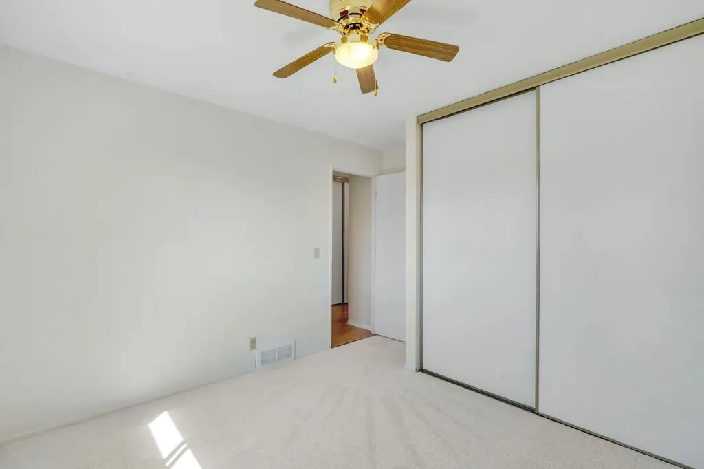 127 Falshire Way NE Calgary AB T3J 2C7