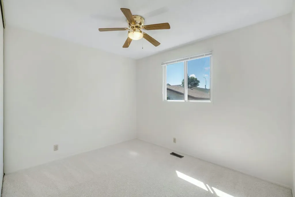 127 Falshire Way NE Calgary AB T3J 2C7