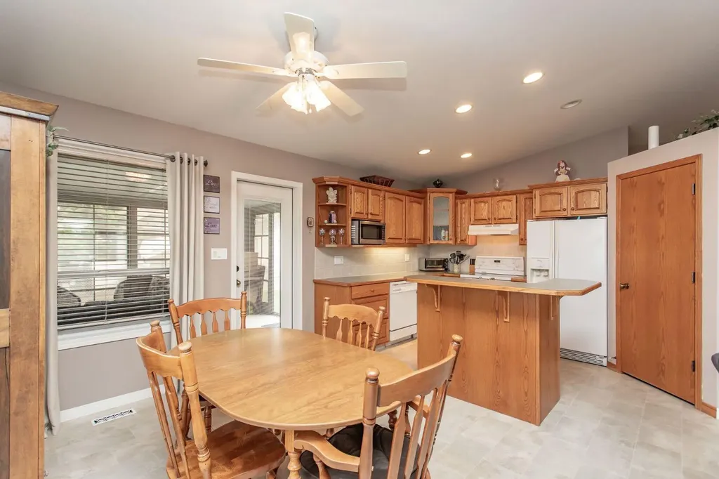 189 Lampard Crescent Red Deer AB T4R2W6