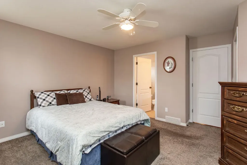 189 Lampard Crescent Red Deer AB T4R2W6
