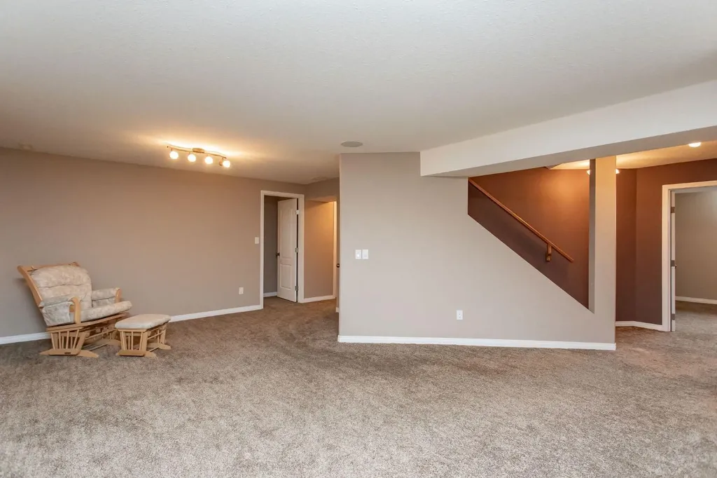 189 Lampard Crescent Red Deer AB T4R2W6