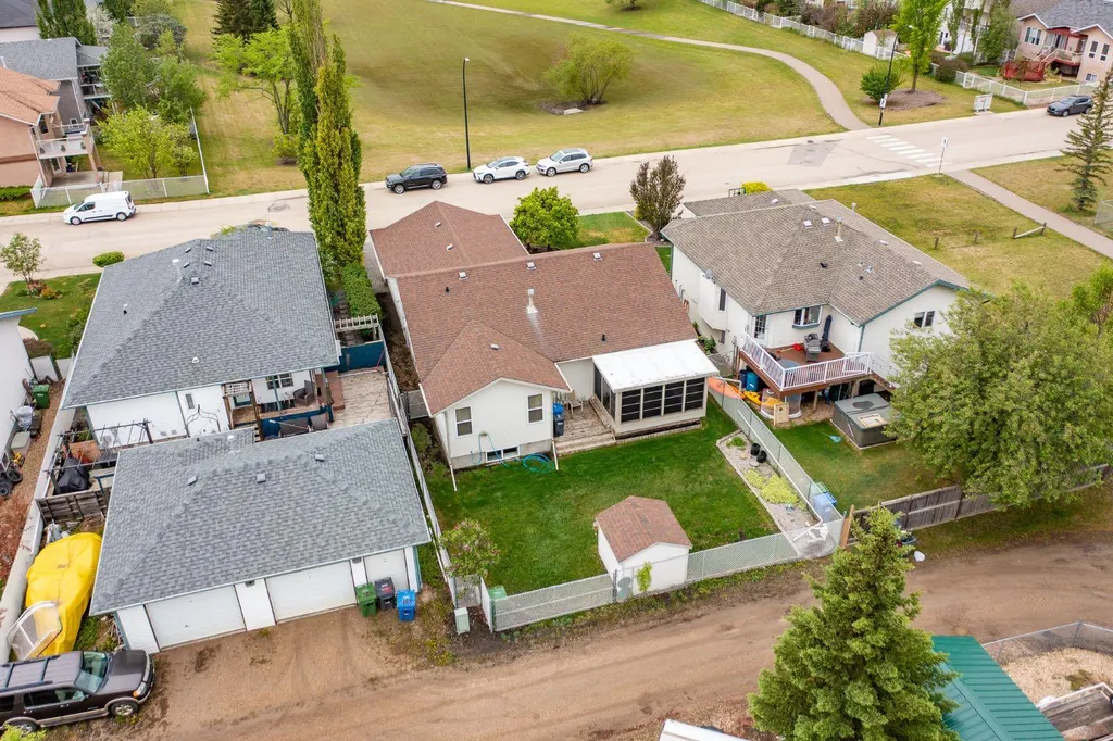 189 Lampard Crescent Red Deer AB T4R2W6