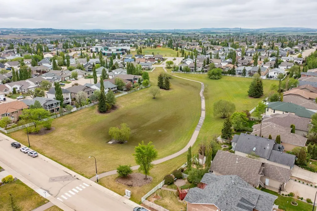 189 Lampard Crescent Red Deer AB T4R2W6