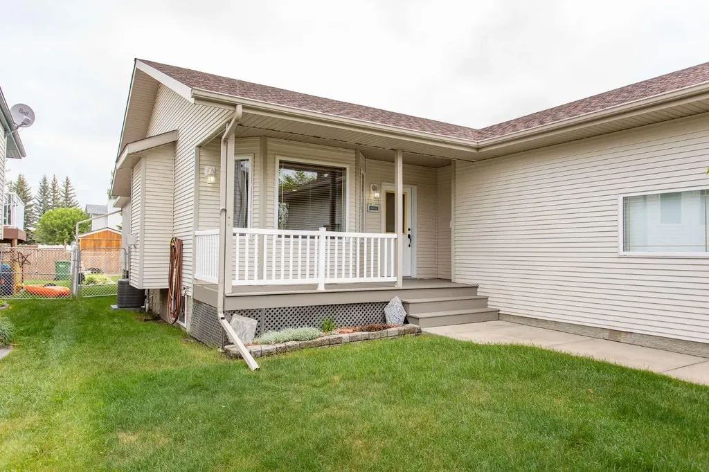 189 Lampard Crescent Red Deer AB T4R2W6