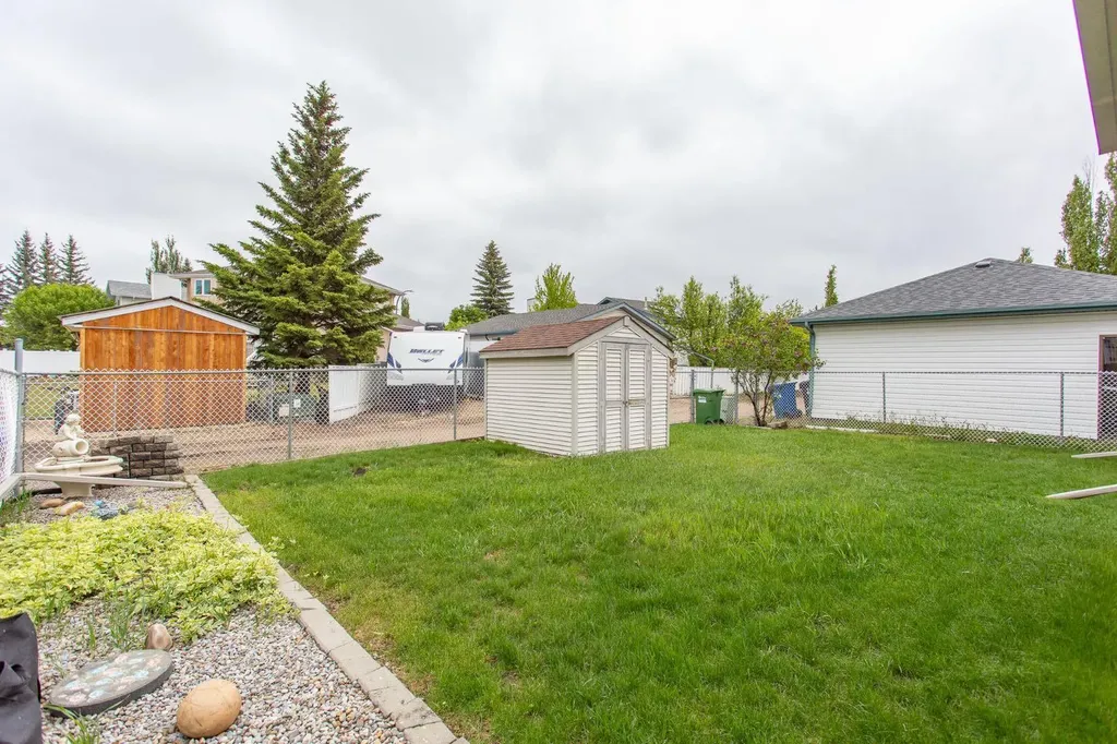 189 Lampard Crescent Red Deer AB T4R2W6