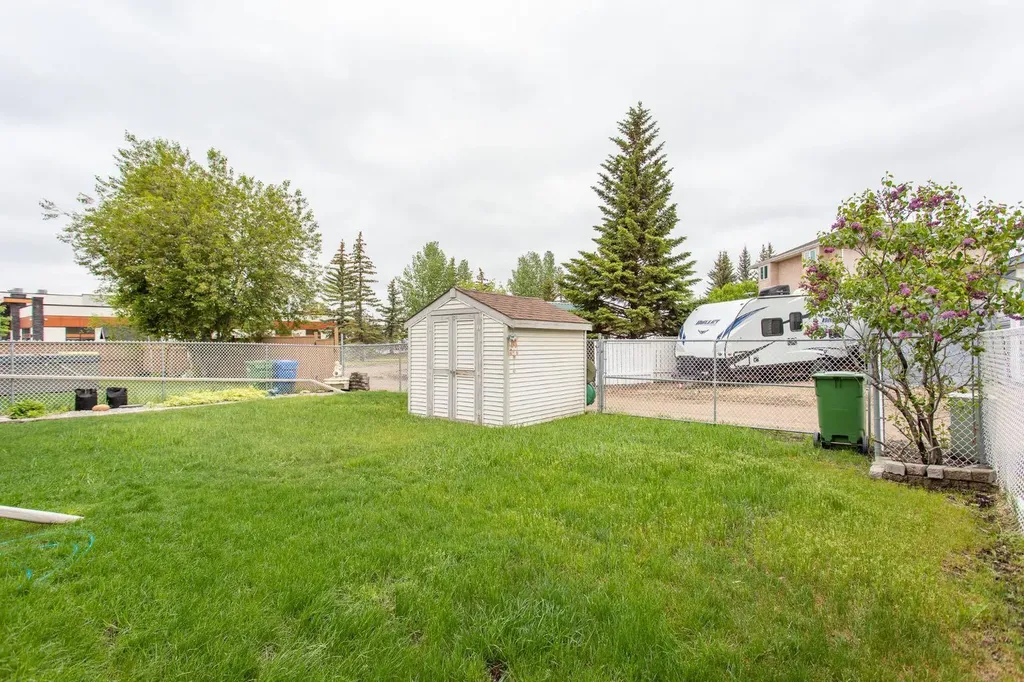 189 Lampard Crescent Red Deer AB T4R2W6
