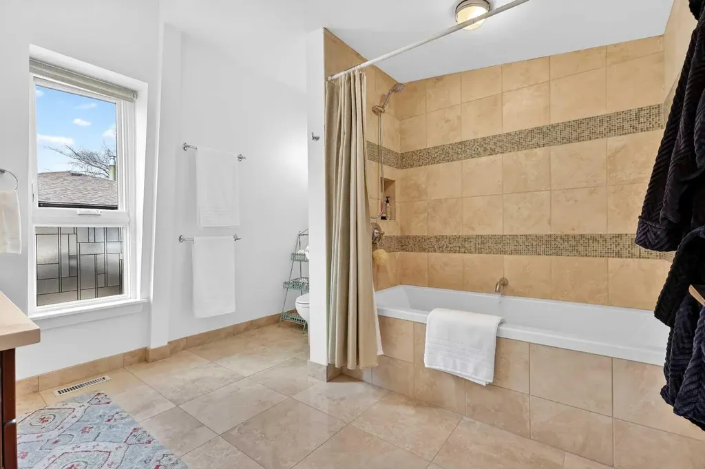 8932 Baylor Crescent SW Calgary AB T2V 3N4