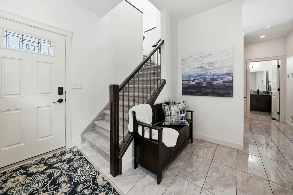 118 Viscount Drive Red Deer AB T4R 0M6