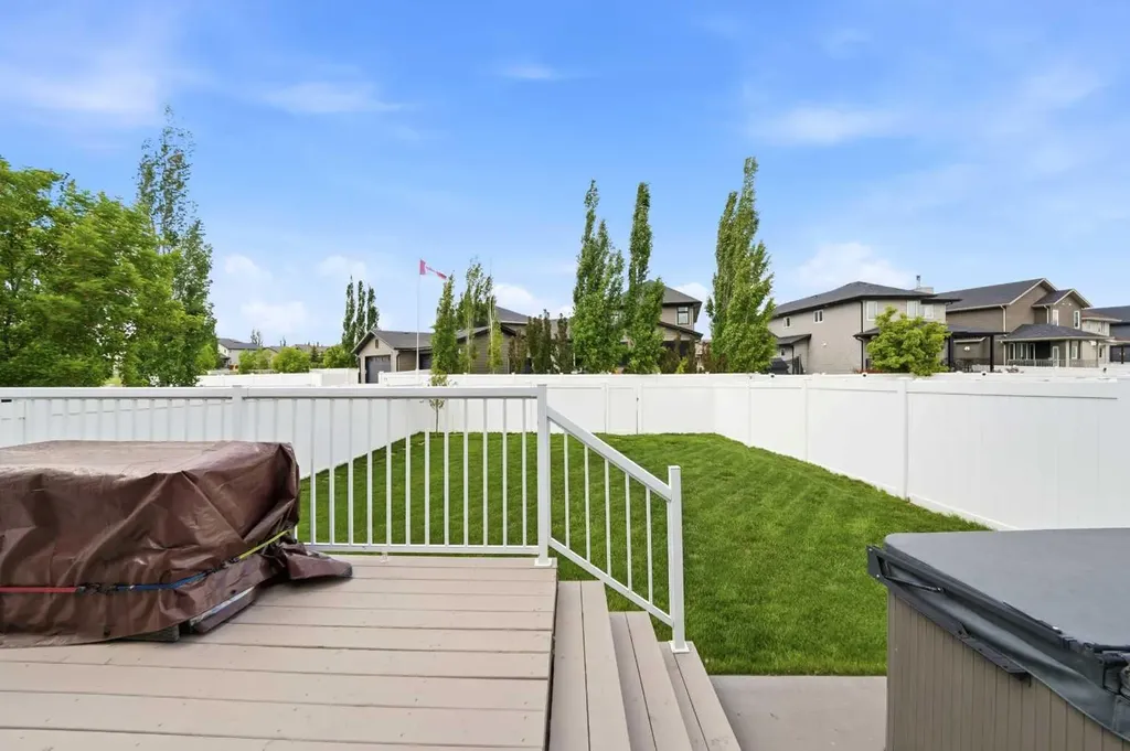 118 Viscount Drive Red Deer AB T4R 0M6