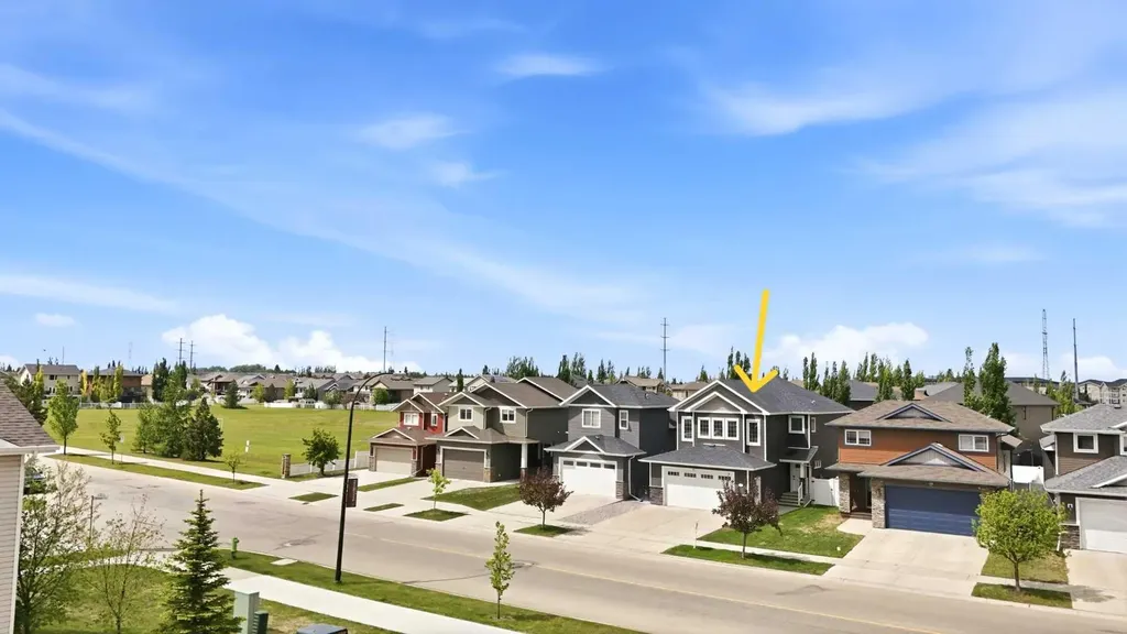 118 Viscount Drive Red Deer AB T4R 0M6