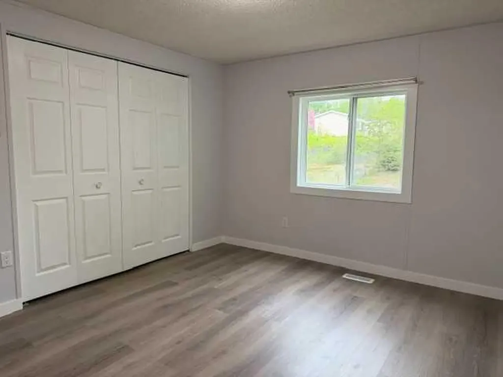 921 11 Street Smith AB T0G 2B0