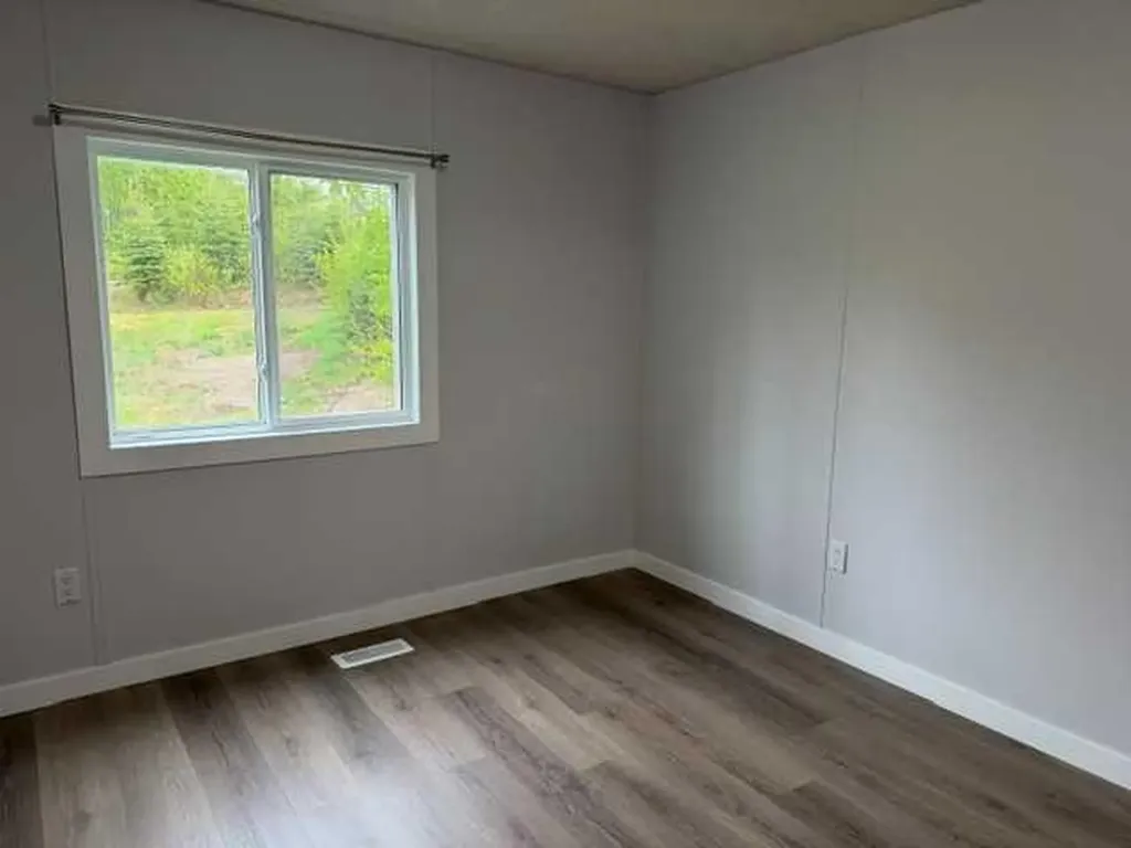 921 11 Street Smith AB T0G 2B0