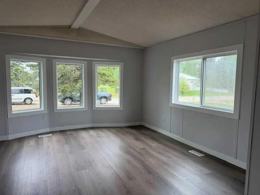 921 11 Street Smith AB T0G 2B0