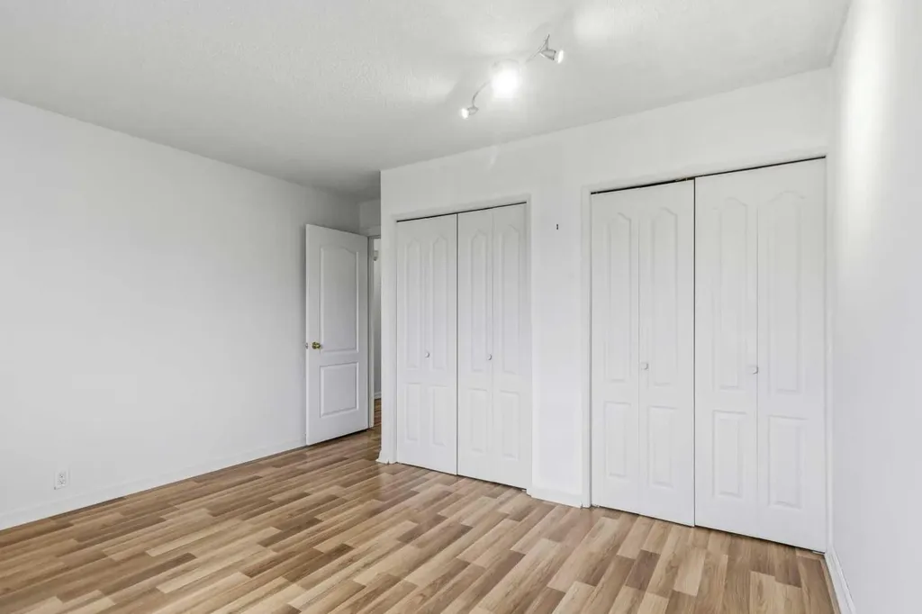 202 Bird Crescent Fort Mcmurray AB T9H 4T3