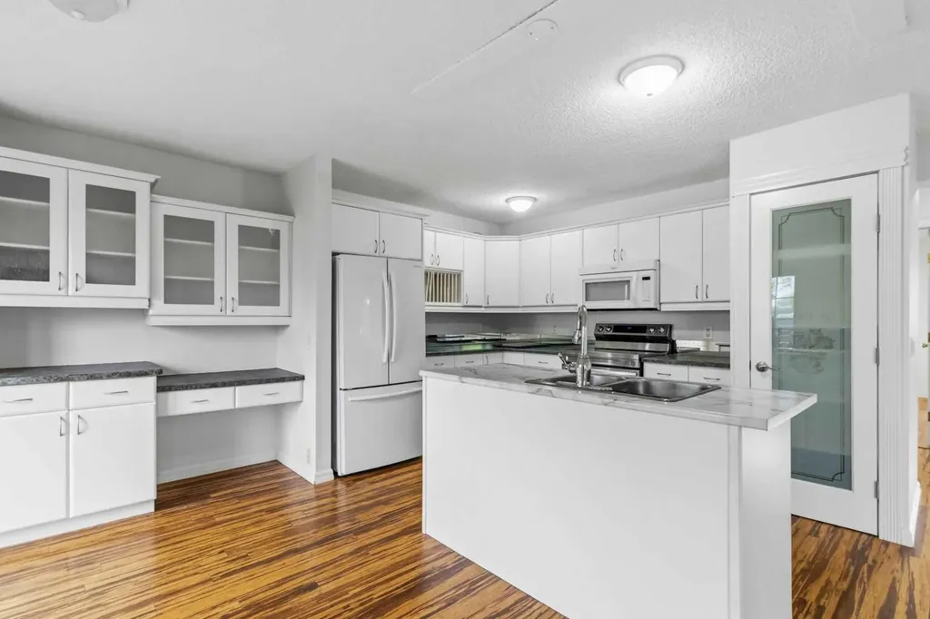 202 Bird Crescent Fort Mcmurray AB T9H 4T3