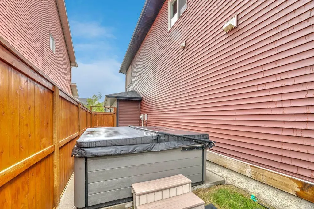233 Sandpiper Boulevard Chestermere AB T1X 0V5