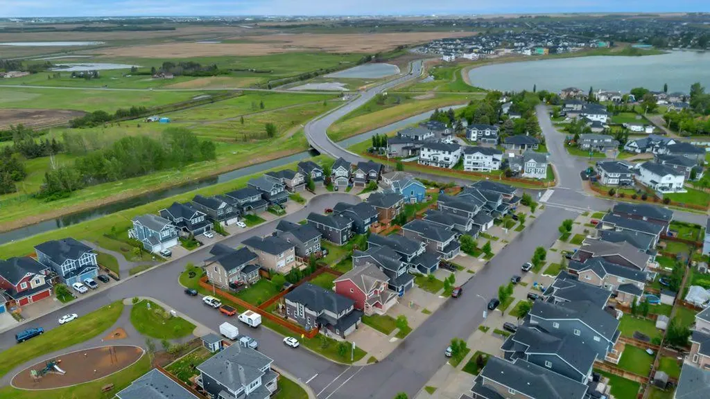 233 Sandpiper Boulevard Chestermere AB T1X 0V5