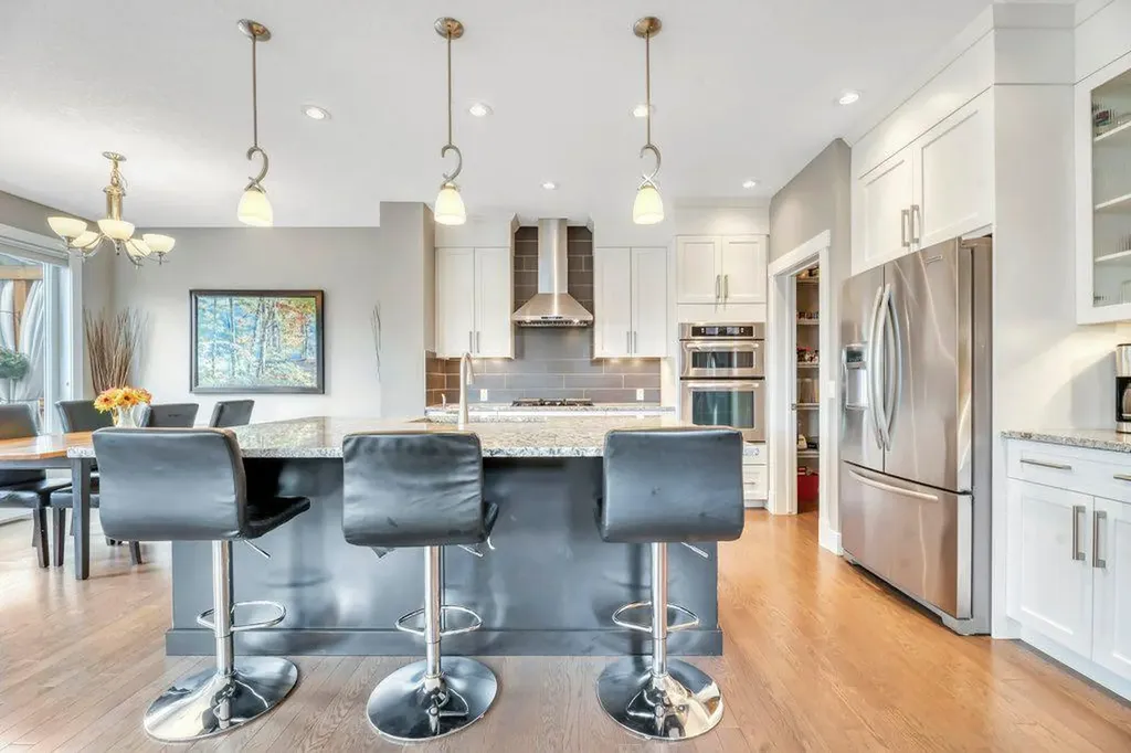233 Sandpiper Boulevard Chestermere AB T1X 0V5