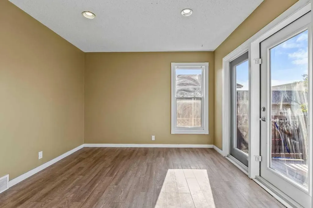 34 Elk Hill SE Airdrie AB T4B 1Y9
