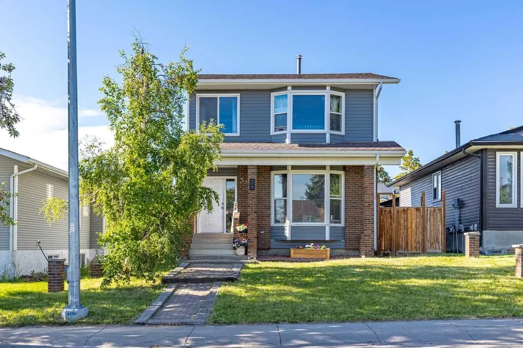 34 Elk Hill SE Airdrie AB T4B 1Y9