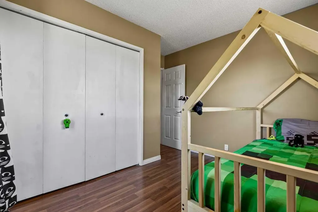 34 Elk Hill SE Airdrie AB T4B 1Y9