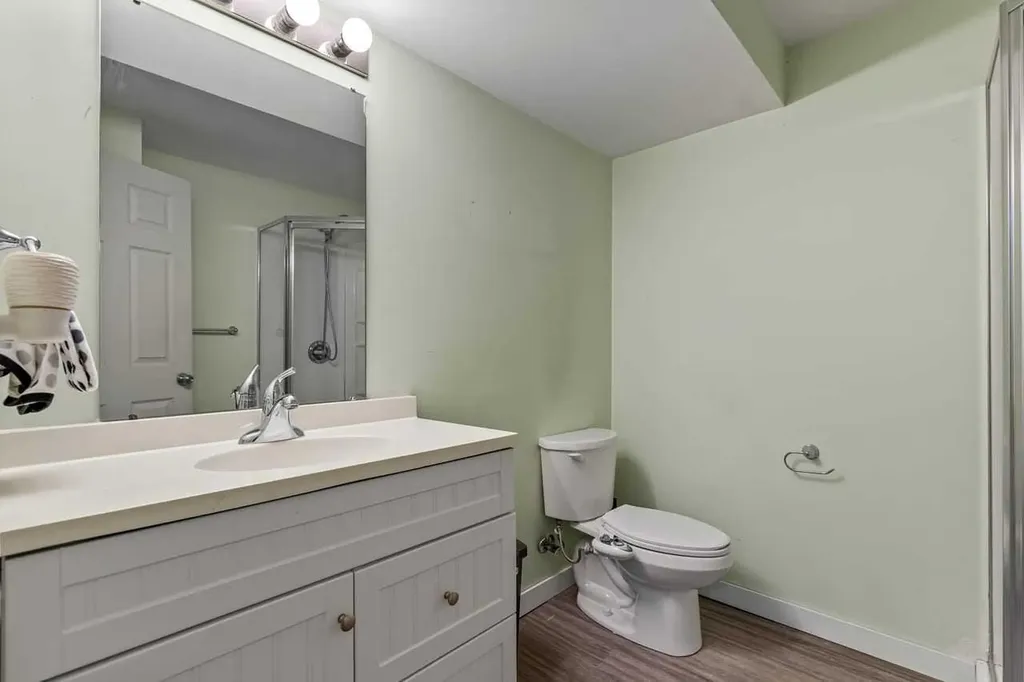 34 Elk Hill SE Airdrie AB T4B 1Y9