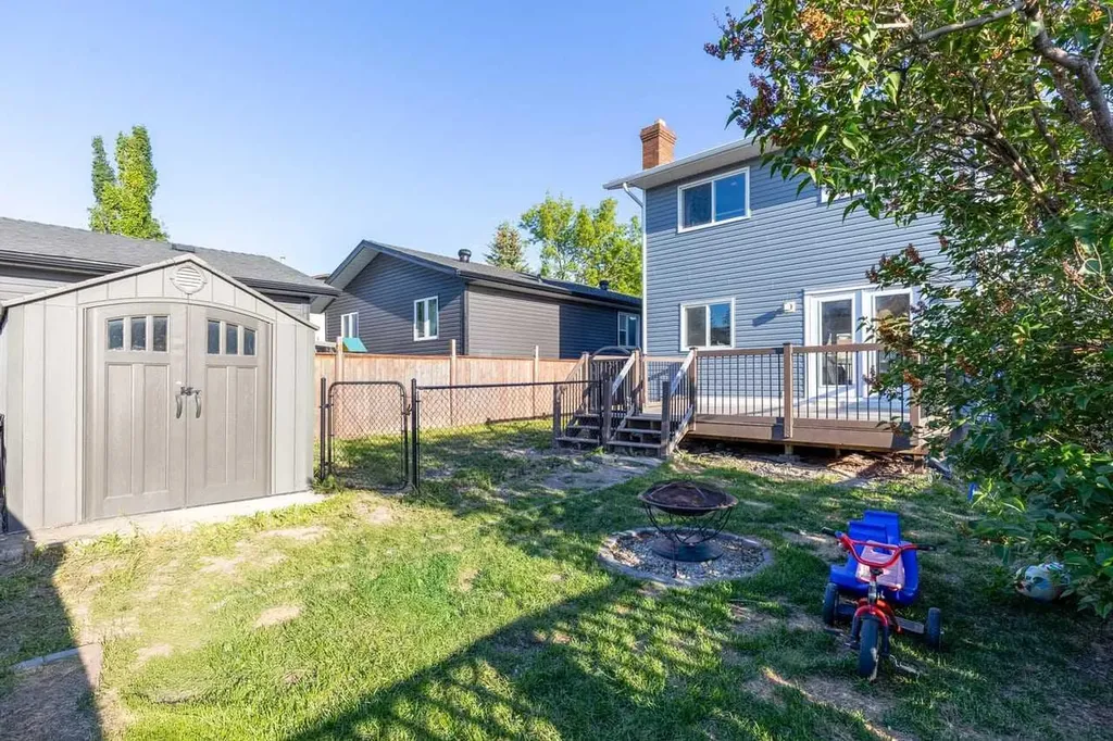 34 Elk Hill SE Airdrie AB T4B 1Y9