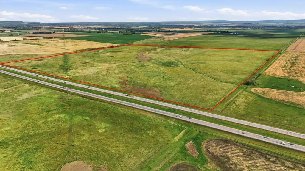 Hwy 1 & Rr 35 Rural Rocky View County AB T3Z 2E4