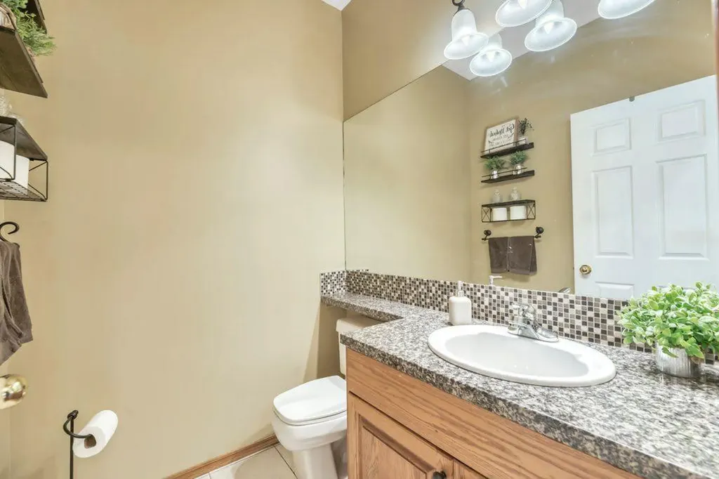 199 Lakeside Greens Court Chestermere AB T1X 1C7