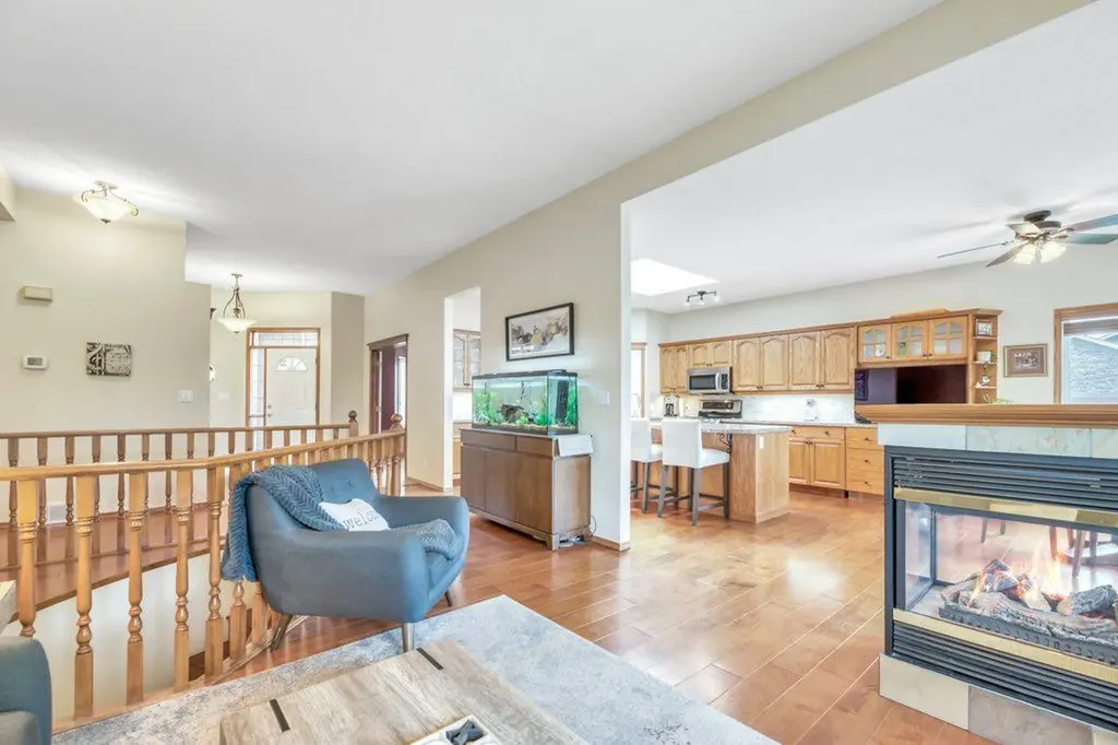 199 Lakeside Greens Court Chestermere AB T1X 1C7