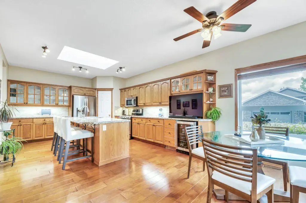 199 Lakeside Greens Court Chestermere AB T1X 1C7