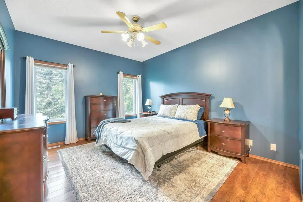 199 Lakeside Greens Court Chestermere AB T1X 1C7