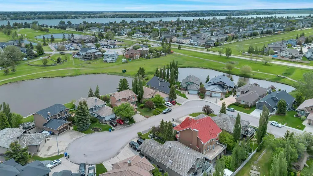 199 Lakeside Greens Court Chestermere AB T1X 1C7