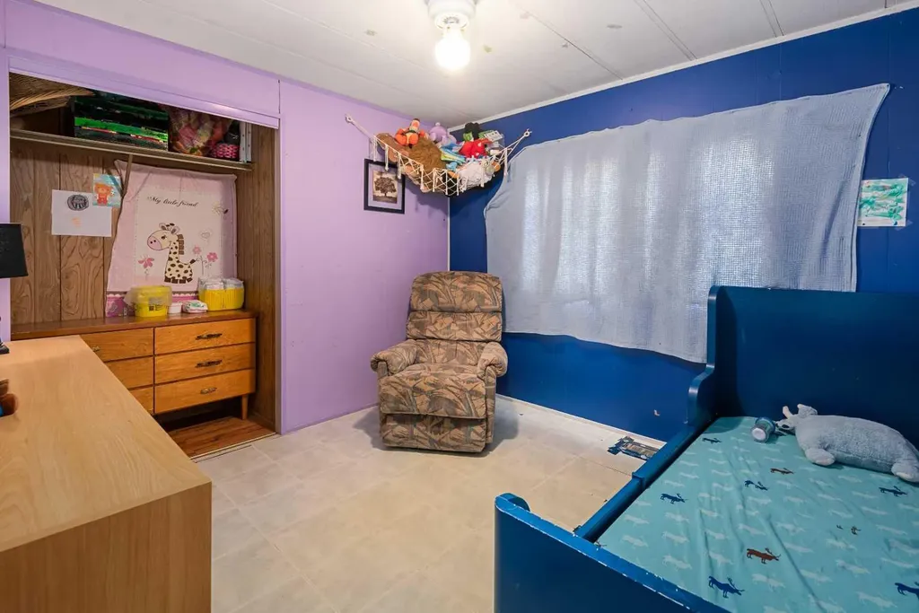 3223 83 Street NW Calgary AB T3B 5P3