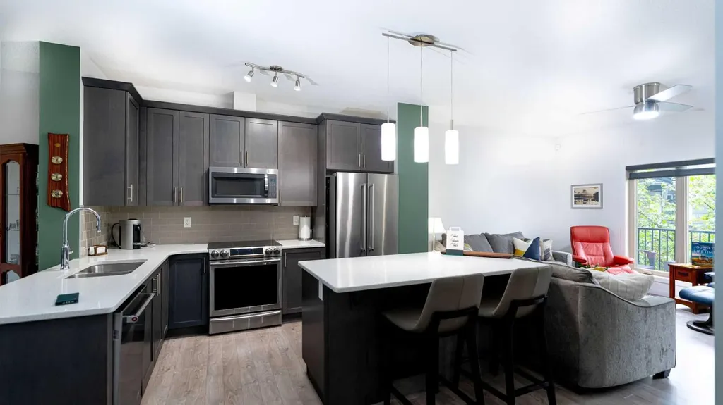340 Legacy Point SE Calgary AB T2X 3Z3