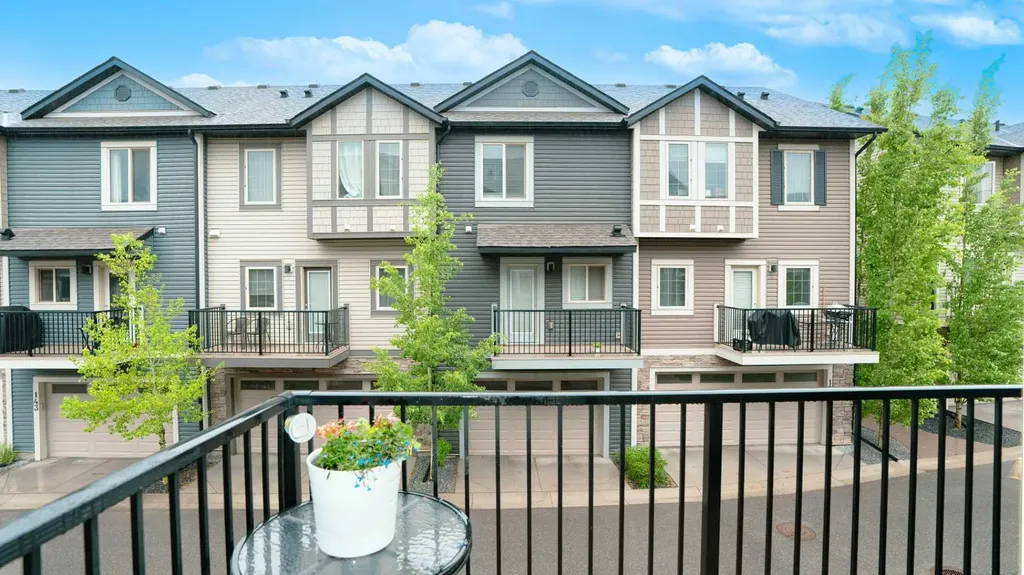 340 Legacy Point SE Calgary AB T2X 3Z3