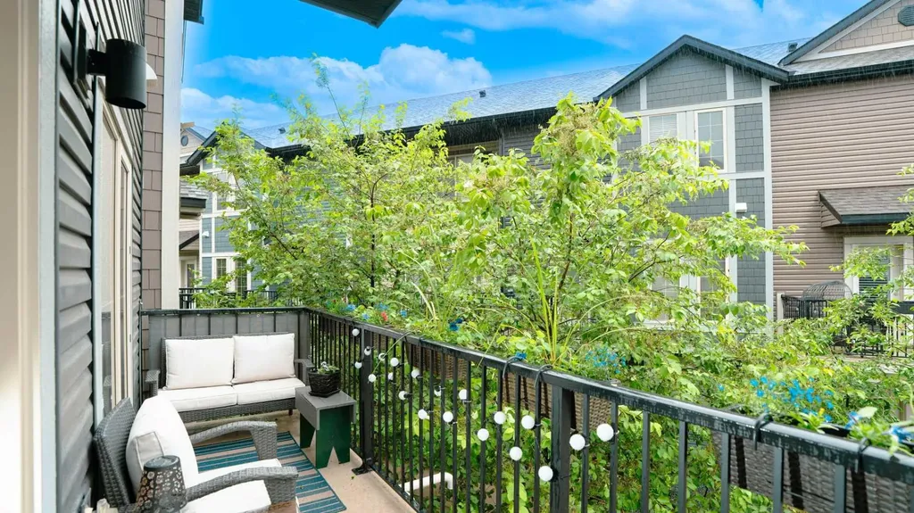 340 Legacy Point SE Calgary AB T2X 3Z3