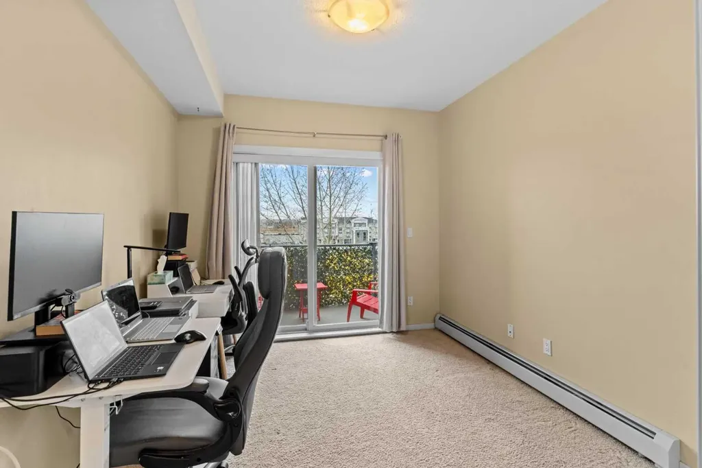 604 East Lake Boulevard NE Airdrie AB T4A 0G6