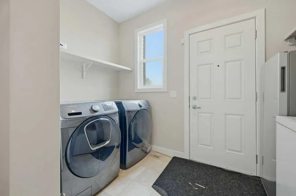 256 Boulder Creek Drive SE Langdon AB T0J 1X3