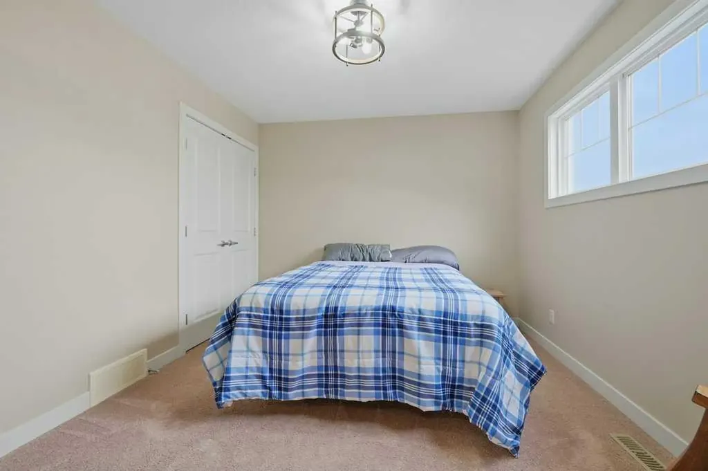 256 Boulder Creek Drive SE Langdon AB T0J 1X3