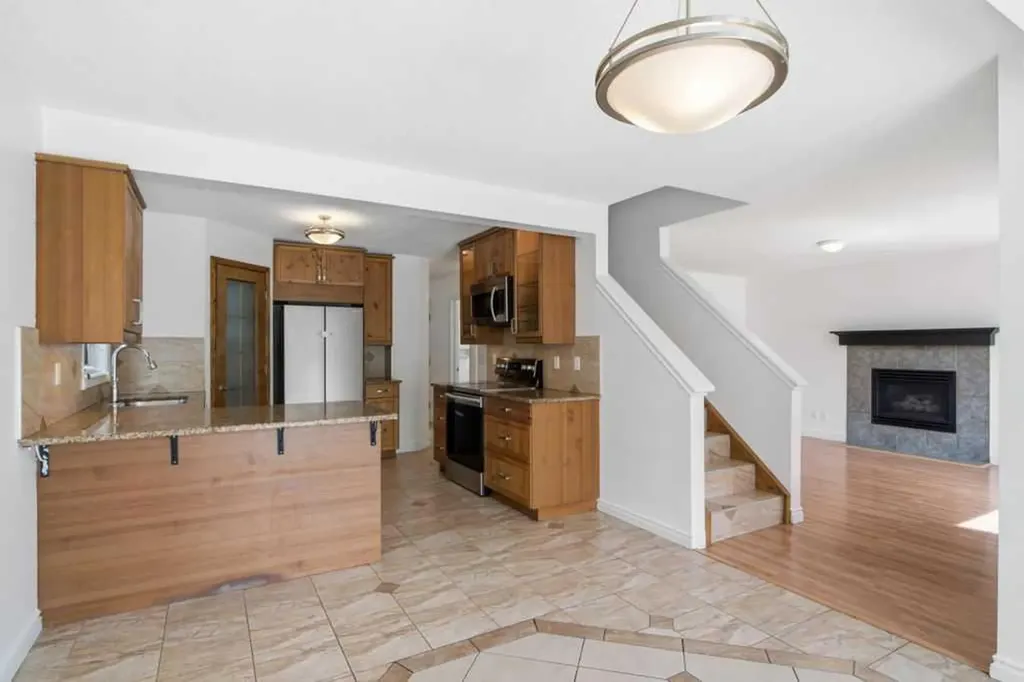 690 Coventry Drive NE Calgary AB T3H 4M3