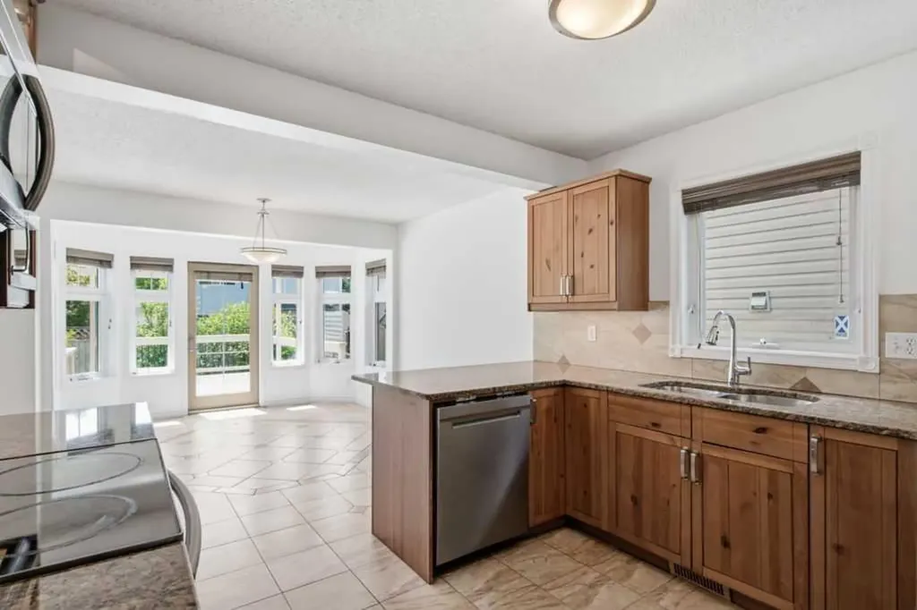 690 Coventry Drive NE Calgary AB T3H 4M3