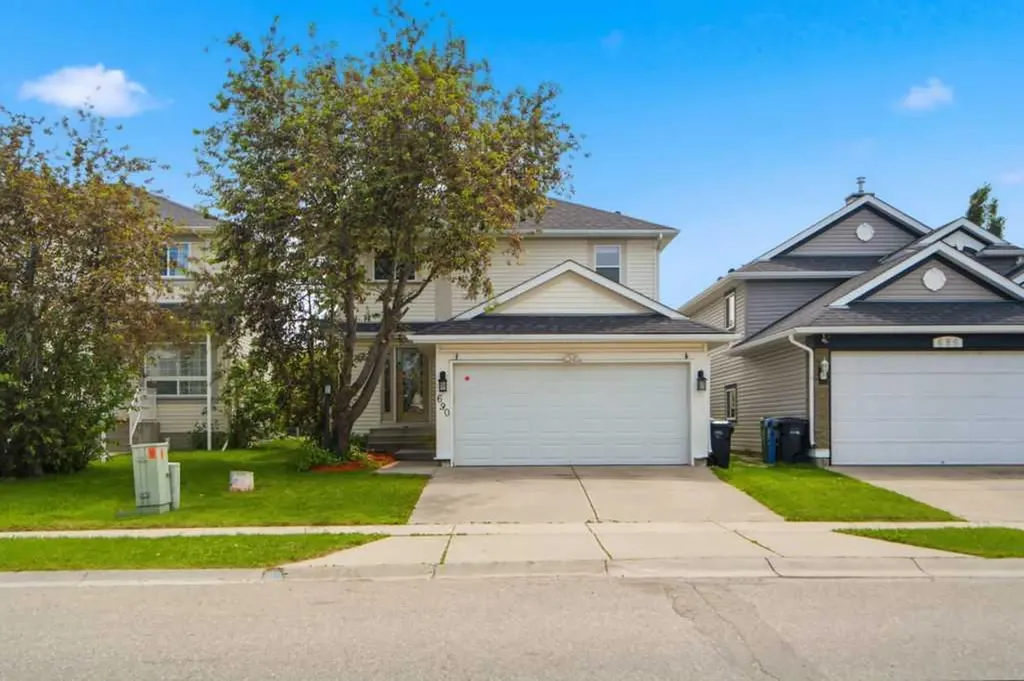690 Coventry Drive NE Calgary AB T3H 4M3