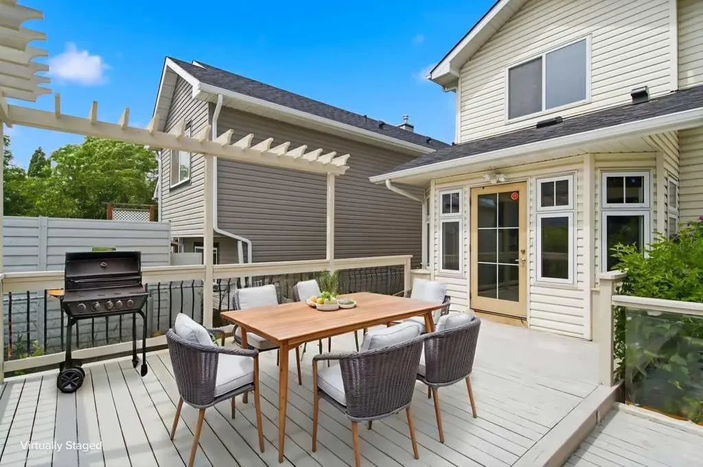 690 Coventry Drive NE Calgary AB T3H 4M3