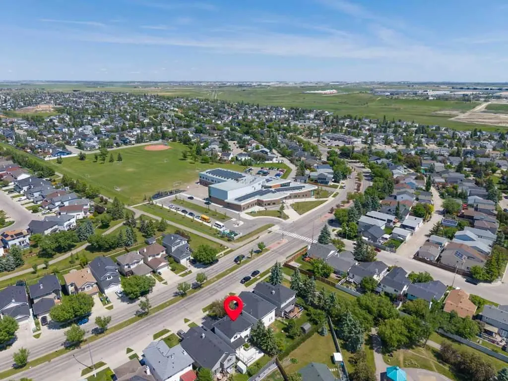 690 Coventry Drive NE Calgary AB T3H 4M3