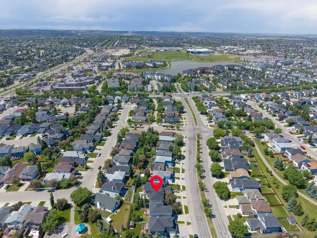 690 Coventry Drive NE Calgary AB T3H 4M3