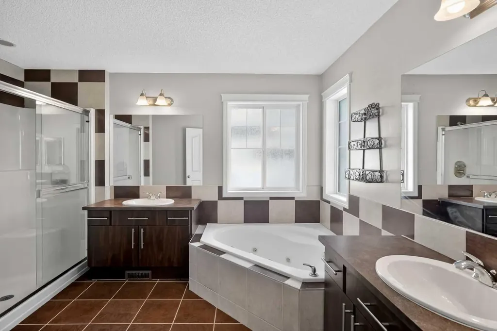 243 Silverado Plains Close SW Calgary AB T2X 0J2