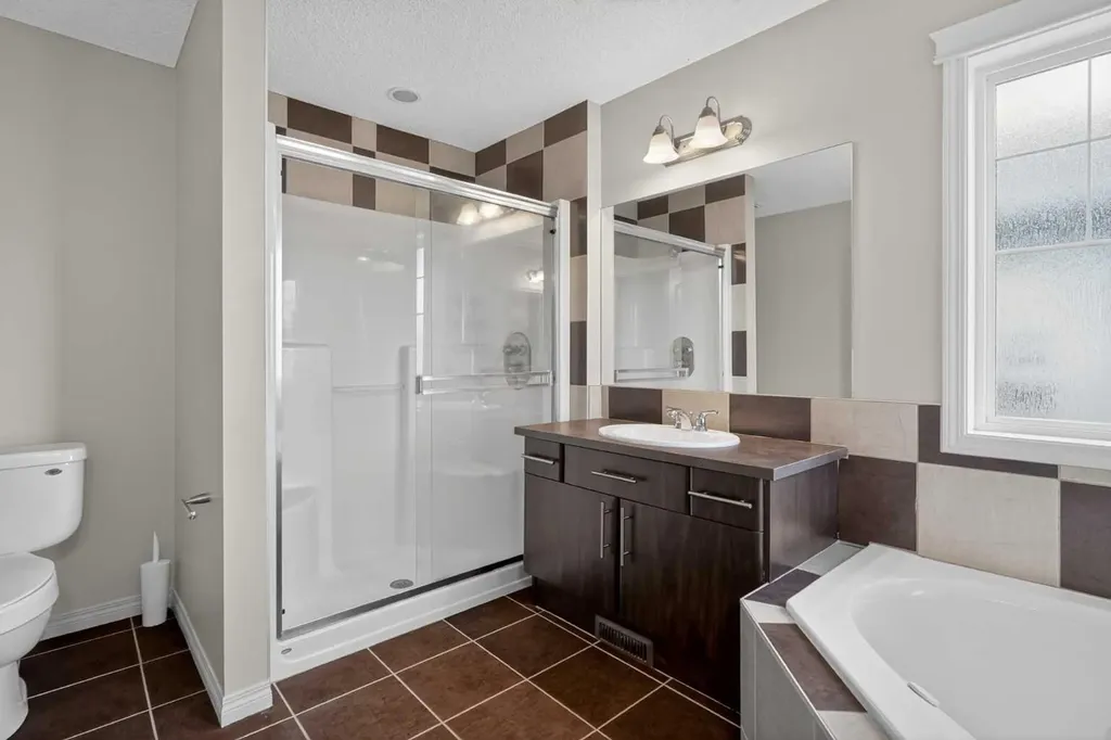243 Silverado Plains Close SW Calgary AB T2X 0J2
