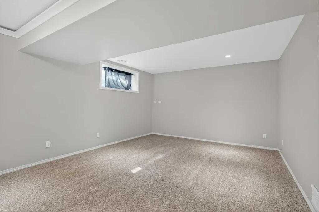 243 Silverado Plains Close SW Calgary AB T2X 0J2
